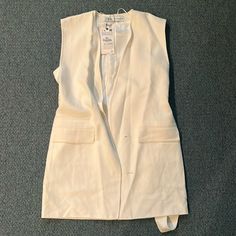 Reposhing This Item I Purchased From @Lindsayyy20. Loved It, But Ready To Rotate For Something New. Questions? Leave A Comment Below! Summer Cotton Blazer For Day Out, Summer Workwear Outerwear With Pockets, Cotton Blazer With Pockets For Day Out, Trendy Cream Outerwear For Summer, Trendy Cream Summer Outerwear, Casual White Blazer For A Day Out, Spring Cotton Blazer For Day Out, Zara Summer Outerwear For Work, Cream Summer Outerwear For Day Out