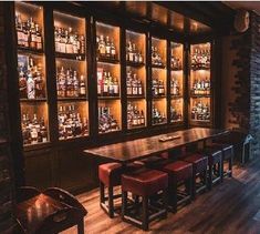 Bourban Storage, Bourbon Room Ideas Modern, Bourbon Room Ideas Rustic, Steampunk Bar Design, Home Whisky Bar, Whiskey Bar Ideas, Whiskey Room Interior Design, Whiskey Room Ideas