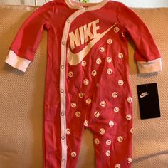 Nike Smoke Free Home Nike Pajamas, Boys Pjs, Baby Boy Pajamas, Baby Nike, Baby Sleepers, Footie Pajama, Girls Tie, Baby Pajamas, Nike Pink