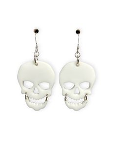 Our new scary skull earring kit features a White acrylic skull in 2 pieces, which allow the bottom jaw to swing while you move. All findings in this kit are .925 Sterling silver. This kit can be assembled easily in just a couple minutes with a couple pair of bent nose pliers. Included in your Kit2 acrylic Skulls (2 Tops, 2 Bottoms)6 Sterling silver jump rings 2 Sterling Silver Closed Rings1 Pair of Sterling Silver Flat with Coil Ear Wires Technique Tools Needed: Bent Nose Pliers Time to Complete Novelty White Pierced Jewelry, Halloween Skull Jewelry In Bone Color, Halloween Skull Shaped Bone Jewelry, Halloween Skull Jewelry In White, White Skull-shaped Halloween Jewelry, Halloween White Skull Jewelry, White Skull Jewelry For Halloween, White Skull Print Jewelry, White Skull-shaped Sterling Silver Jewelry