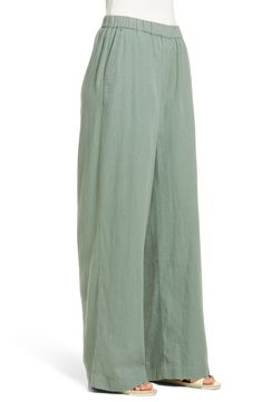 Cut from a breezy linen blend with a high waist and wide legs, these pull-on pants are a cool remake of a closet classic. Style Name:Caslon Wide Leg Pull-On Pants (Regular & Petite). Style Number: 6171711. Spring Linen Pants With Pull-on Style, Spring Linen Pull-on Pants, Spring Linen Pull-on Bottoms, Linen Wide Leg Bottoms With Pull-on Style, Spring Linen Wide Leg Pants With Pull-on Style, Wide Leg Linen Bottoms With Pull-on Style, Linen Wide Leg Pants For Daywear, Solid Wide Leg Pants For Daywear, Cotton Straight Culottes For Spring