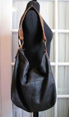 Sassy Fashion, Fashion Diva, Black Leather Purse, Hobo Bags, Braided Strap, Cute Bags, Hobo Handbags, Leather Hobo