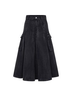 MO&Co. Women's Wool A-line Denim Midi Skirt Indulge in effortless style with our skirt. Crafted from pure cotton denim, it features a high-waisted A-line silhouette and a mid-length. The pleating details and functional side cargo pockets add a touch of utilitarian chic. Perfect for effortlessly chic and functional looks. Features : - High waist A-line silhouette- Button and zip closure- Pleated details and side cargo pockets Code: MBD1SKTT20The back length of size S is 79cmMATERIALS & CARE Mater Skirt With Pockets, Mid Length Skirt, Skirt Reference, A-line Skirt, Denim Outfit Aesthetic, Skirt Denim, Black Denim Skirt, Fashion Bottoms, Black Midi Skirt