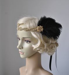 Beautiful Vintage Style, Great Gatsby inspirated design - flapper rhinestone headband. Perfect for a vintage inspired bridch e, or a 1920's wedding or Great Gatsby party. Made of - golden rhinestone headband - gold rhinestone applique - big mix of black ostrich feathers Simply adorable! Old Hollywood glam. Can be worn on the left or right side of head, it ties on with satin ribbons. Can be put down on the forehead or up on head. The feather fascinator and headband comes seperatly so you decided Gatsby Style Feather Headpieces For Vintage Events, Adjustable Flapper Headpiece With Feathers, Adjustable Gatsby Style Headband, Gatsby Style Headband For Vintage Events, Gatsby Style Headband For Evening, Flapper Evening Headpiece With Feathers, Adjustable Flapper Headband For Evening, Gatsby Style Feather Trim Headpiece For Evening, Black Gatsby Style Fascinator