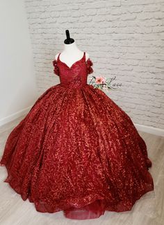 Our beautiful “Ruby Shimmer" – designed with a gorgeous red shimmer fabric- this gown is perfect for fine art portraits and so much more. Absolutely gorgeous in person - your little one will feel like a princess. For flex fitting we have added adjustable tie shoulder straps which you can lower or pull tighter and an elastic back which adds to the ease of size adjustment. Her skirting features bridal soft tulle underneath. An added built in petticoat gives the skirting a semi pouf. The skirting i Editorial Dress, Shimmer Fabric, Couture Gown, Dress Couture, Custom Gown, Feel Like A Princess, Fine Art Portraits, Special Occasion Dress, Soft Tulle