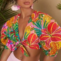 Nwot. Tropical Print Crop Top. Tie Front. Size Small. Color Coordinated Outfits, Tropical Accessories, Tropical Print Top, Hawaiian Clothing, Coordinated Outfits, Coordinates Outfits, Hawaiian Outfit, Palm Tree Print, Print Crop Tops