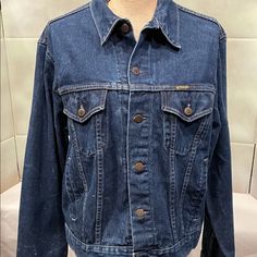 Vintage Pre-Washed Indigo Wrangler Denim Jacket. 2 Breast Pockets, 2 Slash Pockets, 2 Large Inside Pockets. Heavy Weight 14oz, 100% Cotton Denim. Unisex Style Size 44. Never Worn, This Has Been Packed Away Since Moving 30+ Years Ago #Wrangler Western Denim Outerwear With Pockets, Western Style Medium Wash Cotton Outerwear, Western Style Medium Wash Denim Jacket With Pockets, Western Denim Jacket With Pockets In Medium Wash, Western-style Medium Wash Cotton Outerwear, Western Style Dark Wash Outerwear With Pockets, Western Style Cotton Outerwear In Medium Wash, Dark Wash Denim Jacket With Pockets For Rodeo, Cotton Denim Jacket With Pockets For Rodeo