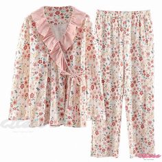 Qteee - Charming V-neck Cotton Pajama Set featuring Adorable Bear Design for the Home Cotton Floral Print V-neck Sleepwear, Multicolor V-neck Sleepwear For Loungewear, Cotton V-neck Sleepover Set, V-neck Printed Sleepwear For Loungewear, Cute V-neck Sleepwear For Loungewear, Pink V-neck Pajama Party Set, Pink V-neck Cotton Sets, Pink Cotton V-neck Sets, Cotton V-neck Sleepwear With Floral Print