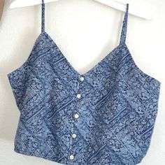 American Eagle Paisley Button Down Cropped Tank Top Blue American Eagle Crop Top - Paisley Blue - Button Down V-Neck - Western, Coastal Cowgirl - Size Large - New Without Tags - Cotton / Linen Blend #Western #Coastalcowgirl #Cowgirl #Cowgirlcore #Cowboy Blue Buttoned Tops For Vacation, Western Style Blue Relaxed Fit Tops, Blue Beach Top With Buttons, Patterned Tops With Button Closure For Vacation, Blue Tops With Snap Buttons For Summer, Blue Summer Tops With Snap Buttons, Cheap Blue Americana Tops, Blue Buttoned Beach Top, Fitted Denim Blue Western Top