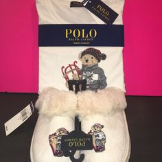 Ralph Lauren Sled Ski Polo Bear Jersey Pajamas/Lounge Shirt/Lounge Pant (2-Pcs) Set In Cream - Size M Super Soft Stretch Cotton Jersey This Two-Piece Pajama Set Includes A Long-Sleeve Tee And Patterned Jogger Pants Adorned With Ralph Lauren Iconic Polo Bear Holding A Sled And Ready For A Day Of Cold-Weather Fun. Cream-Colored L/S Tee: Straight Fit; Intended To Hit At The Hip; Crewneck; Long Sleeves; Polo Bear, "Polo Bear By Ralph Lauren," And "Ralph Lauren" Script Screen-Printed At The Center Fr Jersey Pajamas, Polo Bear By Ralph Lauren, Bear Pajamas, Polo Bear Ralph Lauren, Slippers Ugg, Lounge Shirt, Cotton Loungewear, Red Joggers, Long Sleeves Polo