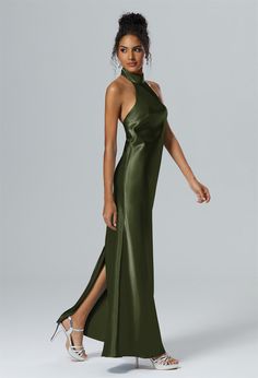 Enchant the room with a dream-like backline. This classy bridesmaid dress owns a halter neckline and mermaid cut accentuates an hourglass silhouette, flattering every curve. Sage Green Spring Wedding, Classy Bridesmaid Dresses, Green Spring Wedding, Olive Bridesmaid Dresses, Olive Green Bridesmaid Dresses, Reception Bridal Dress, Dress Stole, Wedding Ambiance, Sage Bridesmaid Dresses