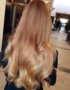 Blonde Hair With Balayage, Hair Color Honey, Blonde Ideas, Copper Blonde Hair, Hair Color Guide, Honey Hair Color, Hair Color Light Brown