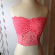 Nwt American Eagle Structured Bandeay, Pink Lace Over Cotton Spandex, Can Stretch To Fit Many Figures! Looks Great Peeking Out Under A Low Cut Top! Stretch Tube Top With Built-in Bra And Underwire, Fitted Seamless Camisole Tube Top, Fitted Seamless Cami Tube Top, Strapless Lace Top With Built-in Bra, Stretch Bandeau Camisole With Built-in Bra, Strapless Stretch Camisole For Night Out, Seamless Stretch Tube Top With Underwire, Seamless Lace Bandeau Bra, Lace Crop Top With Built-in Bra And Stretch