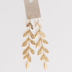 Long leaf gold earrings Copper Jewellery, Gold Leaf Earrings, Love Days, Earrings In Gold, Wedding Look, Logo Images, Bracelet Collection, Wedding Looks, Leaf Earrings