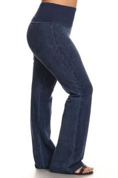 Bootcut Flare Mineral Washed Jeggings in Plus Size America Outfit, Boho Brand, Dressy Pants, Online Clothing Boutiques, Bootcut Pants, Jean Jeggings, Dressy Tops, Sleeveless Tshirt, Light Denim