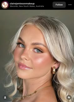 Bridal Makeup Light Natural Looks, Natural Glam Bridal Makeup Blonde, Natural Light Wedding Makeup, Simple Elegant Bridal Makeup, Very Simple Wedding Makeup, Best Wedding Makeup For Blue Eyes, Summer Wedding Makeup Blue Eyes Blonde Hair, Wedding Makeup Strawberry Blonde, Bridesmaids Hair And Makeup