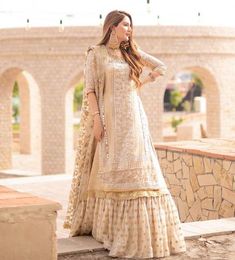 Wedding Dresses For Girls Pakistani, Pakistani Party Dresses, Party Wear Suits, Shadi Dresses, Heavy Dresses, Beautiful Casual Dresses