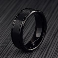 Men's Modern Black Wedding Ring Mens Black Wedding Band, Mens Bands, Groom Wedding Band, Black Band Ring, Mens Wedding Bands Black, Gothic Wedding Rings, Wedding Band Ideas, Black Tungsten Wedding Band, Ring Engraving