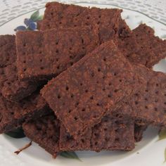 some crackers are sitting on a plate