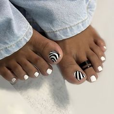 Pedicure Designs Toenails, Gel Toe Nails, Toe Nail Color, Acrylic Toes, Pretty Toe Nails, Summer Toe Nails, Cute Toe Nails, Pedicure Designs, Nail Swag