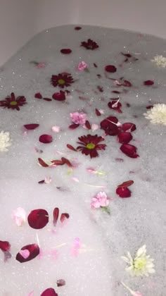 Spiritual Bath Aesthetic, Bath Flowers, 90s Bollywood Fashion, Malacca Malaysia, Bath Aesthetic, Home Spa Day, Spiritual Bath, Just Aesthetic, Bubble Baths