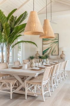 Coastal Rattan Dining Room, Modern Grey Couch Living Room, Modern Grey Couch, Coastal Dinning Room, Coastal Dining Room Decor, Grey Couch Living Room Ideas, Cozy Coastal Living Room, Beach Dining Room, Patterned Cushions