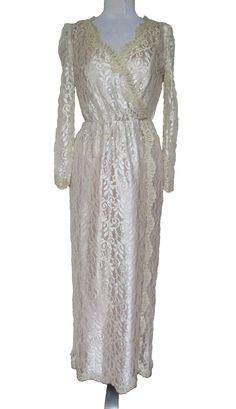 Vintage 70s JCPenney Maxi Dress S/M Women Beige Lace Boho Prairie Wedding Elegant V-neck Vintage Wedding Dress, Retro V-neck Wedding Dress, Spring Wedding Vintage Dress With V-neck, Vintage V-neck Wedding Dress, Floor-length Lace Dress For Vintage Events, Vintage V-neck Dresses For Vintage Events, Vintage V-neck Dress For Vintage Events, Vintage Lace V-neck Dresses, Cream Floor-length Dress For Vintage Events