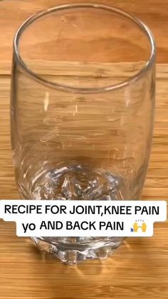 Ease the ache with a refreshing drink designed to target jointkneeand back pain naturally🥤🌼Embrace relief with each sipyour body will thank youHolisticHealth PainFreeLiving WellnessWednesday Pain Relief Smoothie, Knee Pain Relief Remedies, Inflammation Diet Recipes, Joints Pain Remedy, Healthy Juicer Recipes, Healthy Juice Drinks, Herbal Remedies Recipes, Healthy Drinks Smoothies