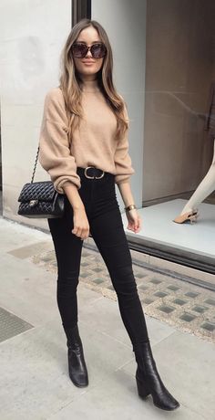 Date Night In Paris Outfit, Classy Cold Weather Outfits, Cold Business Casual Outfits, Winter Business Casual Outfits Cold Weather Office Wear, Fall Dinner Outfit Classy, Winter Professional Outfits Women, Outfit Bogota, Winter Smart Casual, Casual Classy Outfits