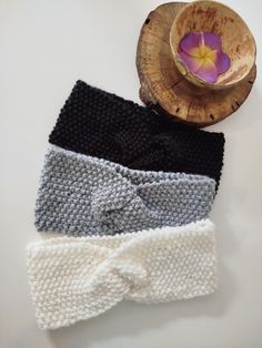 🧶Pretty hand-knitted and made-to-order twisted headband, ideal for winter and to accessorize your outfit without messing up your hair 🧶One size fits all for adults 🧶Possibilities to make for children by noting me the size of the head circumference by message 🧶The headband is made to order in 1-2 days and shipping is fast and free delivery Twisted Headband, Crochet Headbands, Pretty Hands, Turban Headbands, Twist Headband, Earmuffs, Turbans, Hair Accessories Headbands, Head Circumference