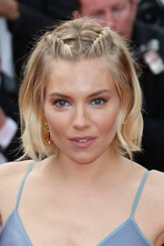 Growing Out Bangs, Plaits Hairstyles, Hair 2018, Short Hair Balayage, Sienna Miller, Festival Hair, Braids For Short Hair