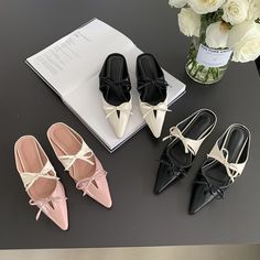 Bow Slides, Black Beach, Flat Dress Shoes, Slippers Summer, Pu Heels, Beach Fashion, Pointed Toe Flats, Pink Shoes, Bow Design