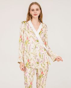 Type: Women's Silk Pajamas.Material:19 Momme 100% Luxury Mulberry Silk Details:Elevate your loungewear game with our luxurious silk pajama ensemble, designed to wrap you in elegance and coziness. Floral Elegance: Adorned with a charming floral print, our pajama set adds a touch of timeless beauty to your relaxation routine. Pure Silk Bliss: Crafted from the finest silk, our pajamas offer an indulgent, smooth feel against your skin. Experience the ultimate in luxury and comfort. Wrap-Style Top: T Bridesmaid Asks, Silk Pajamas Set, How To Wash Silk, Silk Pajamas Women, Asking Bridesmaids, Silk Pajama, Silk Pajama Set, Night Wear, Silk Pajamas