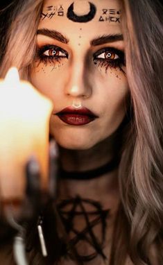 Witchy Makeup, Halloween Makeup Witch, Halloweenský Makeup, Halloween Make-up Looks, Holloween Makeup, Halloween Makeup Pretty, Witch Makeup, Halloween Makeup Scary, Halloween Makeup Inspiration