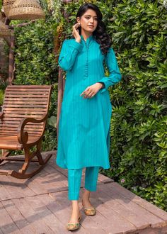 Outfit Type: Eastern Style: Kurta Set Package Includes: 2 Piece - Top Bottom Fabric: lawn Color Type: Blue Best worn in: Summer Description: This turquoise two piece attire on a self fabric is all you need. The buttoned detail makes it perfect Disclaimer: Actual product color may vary slightly from the image. Red Chicken, Blue Kurta, Brown Fits, Full Dress, Casual Work Outfits, Best Wear, Set Outfit, Casual Work