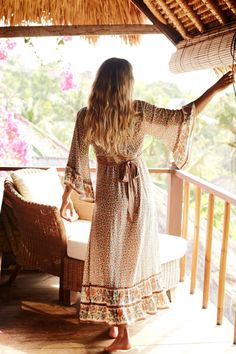 Jastie Floral Print Maxi Gown V-Neck 3/4 Sleeve Women Dresses Bohemian Hippie Long Beach Dress 2019 Summer Boho Dresses Vestidos Bohemian Schick, Trumpet Sleeve Dress, Beautiful Boho Dresses, Bohemia Dress, Bikinis Crochet, Boho Chique, Boho Mode, Mode Hippie, Bohemian Dresses