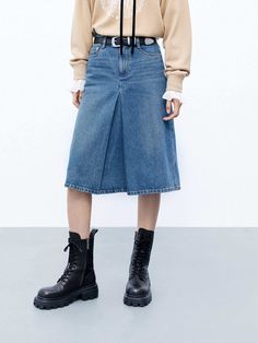 MO&Co. Women's 100 Cotton Denim Pleated Midi Skirt in Washed Blue Outfit Sets For Women, Pleated Skirt Outfit, Womens Denim Skirts, Blue Denim Dress, Fashion Tape, B Fashion, Pleated Midi Skirt, Front Design, Skirt Outfits