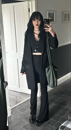 All Black Witch Outfit, Cooperate Goth, Witchy Grunge Outfits, Goth Lounge Wear, Corp Goth Makeup, Casual Goth Outfits Women, Cozy Goth Outfit, Midsize Goth, Modest Goth