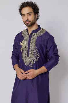 Men Wedding Dresses, Beautiful Flower Drawings, Gents Kurta, Wedding Dress Men, Mens Kurta, Gold Jewelry Fashion, Men's Wear, Wedding Men, Beautiful Flowers