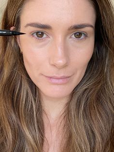 How to Do Winged Eyeliner on Hooded Eyes, According to a MUA | Who What Wear UK Winged Eyeliner Hooded Eyes, Doing Eyeliner, Eyeliner On Hooded Eyes, Eyeliner Images, Fancy Buns, Makeup Wings