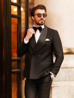 A tuxedo that defines power. The Black Double Breasted Tuxedo 2-Piece from VIOSSI delivers a striking silhouette, making you the epitome of class and charisma at any formal affair.  #doublebreastedtuxedo #blacktuxedo #formalwear #sleekstyle #viossimenswear #gentlemansfashion #blacktieattire #luxurymenswear #elegantfashion #tuxedostyle Full Black Suit, Groom Tux