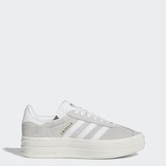 Adidas Giselle Shoes, Adidas Gizzel, Shoes Adidas Gazelle, Grey Gazelle Outfit, Macy Aesthetic, Adidas Shoes Aesthetic, Adidas Shoes Gazelle, Adidas Platform Sneakers, Adidas Gazelle Grey