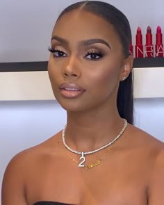 Maquillage Yeux Cut Crease, Natural Glam Makeup, Makeup For Black Skin, Soft Glam Makeup, Birthday Makeup, Brown Skin Makeup, Beauty Make-up, Braut Make-up, Black Women Makeup