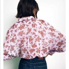 Zara Sold Out Style Floral Print Blouse , This Blouse Is So Romantic And Can Be Worn Over Dresses Or Tucked In Like The Photo , From A Smoke Free And Pet Free Home , Thank You. Chic Purple Collared Shirt, Feminine Pink Floral Print Shirt, Purple Long Sleeve Blouse For Daywear, Long Sleeve Purple Blouse For Daywear, Feminine Purple Cotton Blouse, Lavender Floral Print Tops For Day Out, Purple Floral Print Top For Day Out, Feminine Purple Blouse With Short Sleeves, Purple Short Sleeve Blouse For Day Out