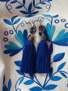 Oscar de La Renta Beaded Tassel Earrings Long Tassel Earrings Stud Earrings Gifts for Women Crystal Earrings Silk Tassel Earrings Details: -Materials: silk tassel, beads and accessories and crystals. -Length: 10cm or 4'' Production time 4-5 working days. Earrings will come to you in a beautiful gift box Choose whole length of earrings - from top to bottom: 2.5 inch (5 cm) 3'' (7.5cm) 4'' (10cm) 5'' (13cm) These earrings are perfect for the creation of evening and daily image. By your order, earr Pantone 2020, Color Trends Fashion, Beaded Tassel Earrings, Long Tassel Earrings, Homemade Jewelry, Earrings Stud, Earrings Long, Fashion Color, Beaded Tassels