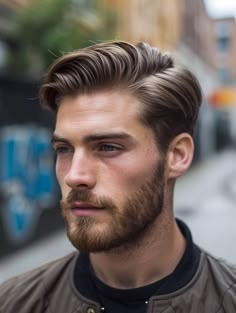 Side Part Styles, Casual Hairstyles For Men, Diamond Face Shape Hairstyles, Men With Thick Hair, Classic Mens Haircut, Oblong Face Hairstyles, Boys Haircut Styles, Ivy League Haircut, Diamond Face Shapes