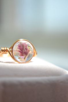 Pink Real Flower Wire Wrapped Ring, Cute Pressed Flower Resin Ring, Botanical Jewelry, 14K Gold Filled Jewelry, Resin Gift Finding - Etsy Taiwan Flower Wire, Pressed Flower Resin, Wire Wrapped Ring, Jewelry Resin, Flower Resin, Botanical Jewelry, Resin Ring, Wire Wrapped Rings, Pressed Flower