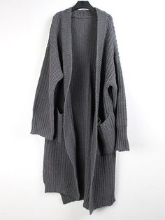 moongor Loose Knitting, Family Organization, Fall Fashion Coats, Fashion Oversized, 70s Inspired Fashion, Seasons Autumn, Gray Matters, Warm Dresses, Sleeveless Short Dress