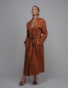 The Julia trench coat is a stylish and versatile piece that can be worn in a variety of settings. Featuring an abstract collar that adds a unique touch of flair and a chunky belt providing a defined waistline and creating a flattering silhouette. Dress up an outfit for a special occasion or add some style to your everyday look, the Julia trench coat is a stylish and practical addition to any wardrobe. Puff Sleeve Trench Coat, Tie Trench Coat Belt In Back, Ruffle Trench Coat, Chunky Belt, Silhouette Dress, Modern Fashion, Fashion Lover, Everyday Look, Trench Coat