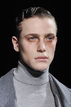 Wet look finger waves and turtle neck = Men Wearing Makeup, Editorial Make-up, Fashion Editorial Makeup, Sunken Eyes, Beauty Crush, Runway Hair, Regina King, Editorial Hair, Runway Makeup